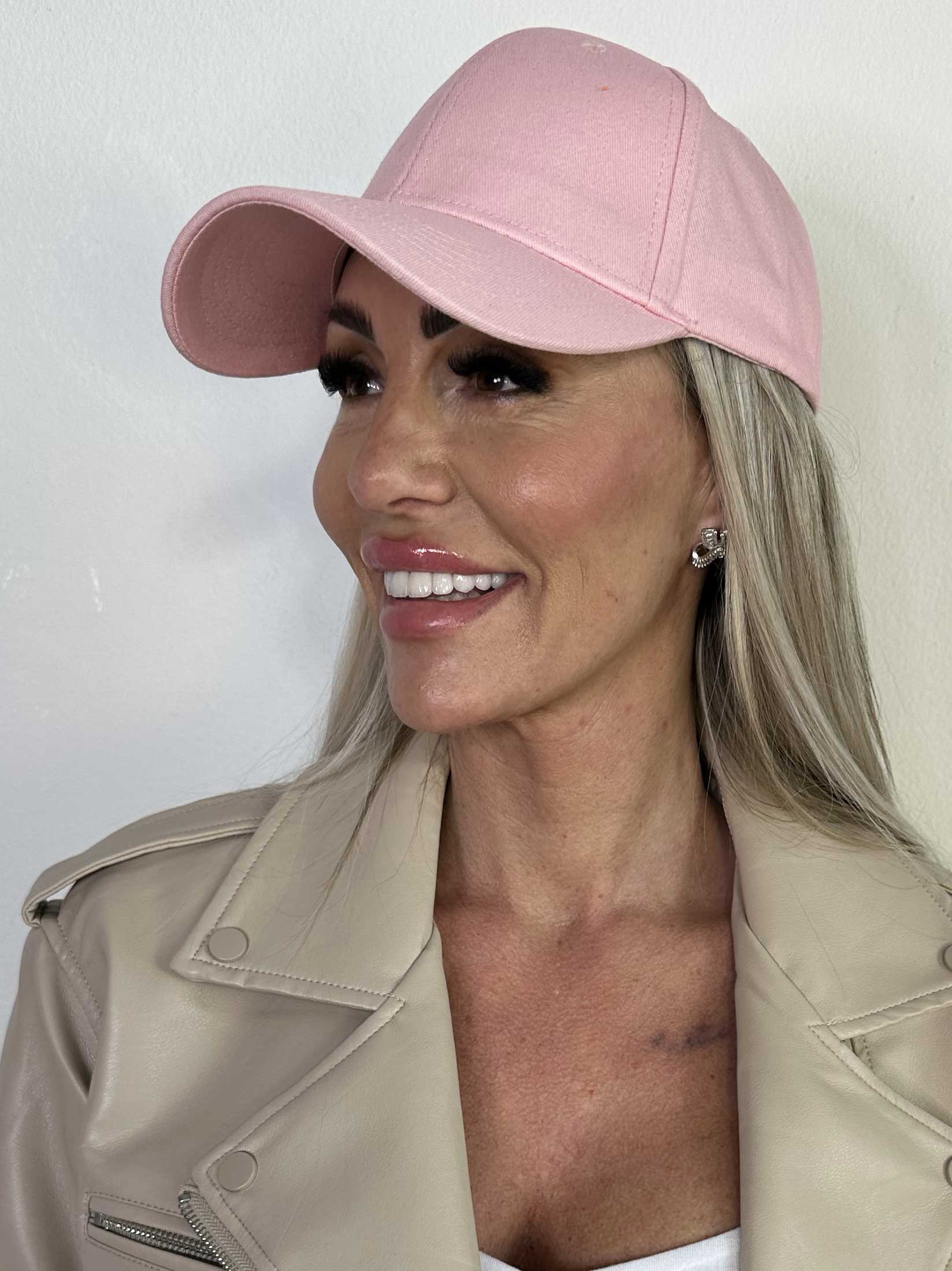 Izzie - enfärgad keps